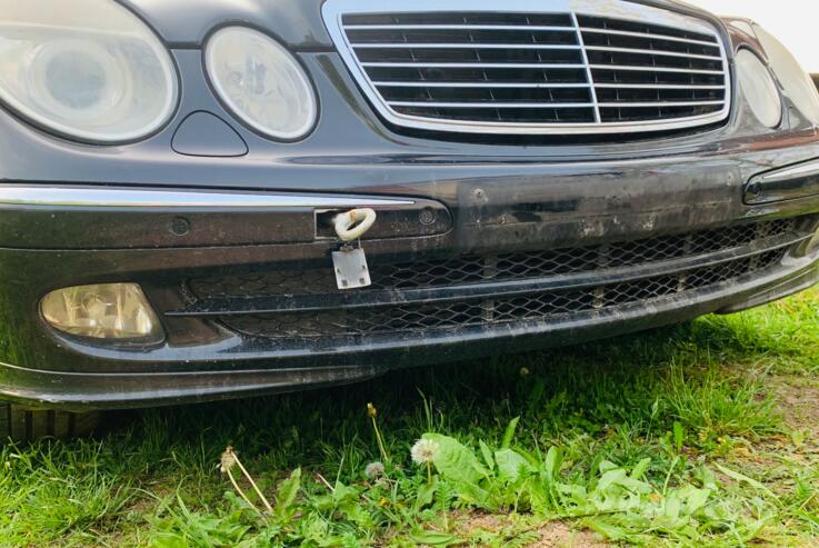 Mercedes-Benz E-Class W211 Sedan