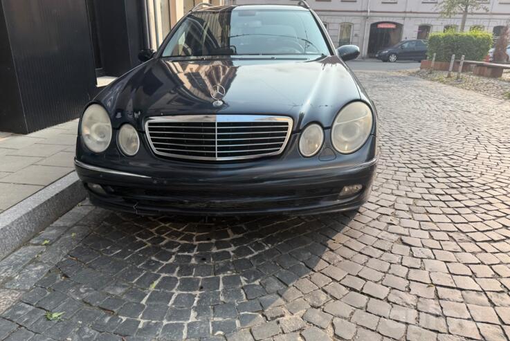 Mercedes-Benz E-Class W211/S211 wagon 5-doors