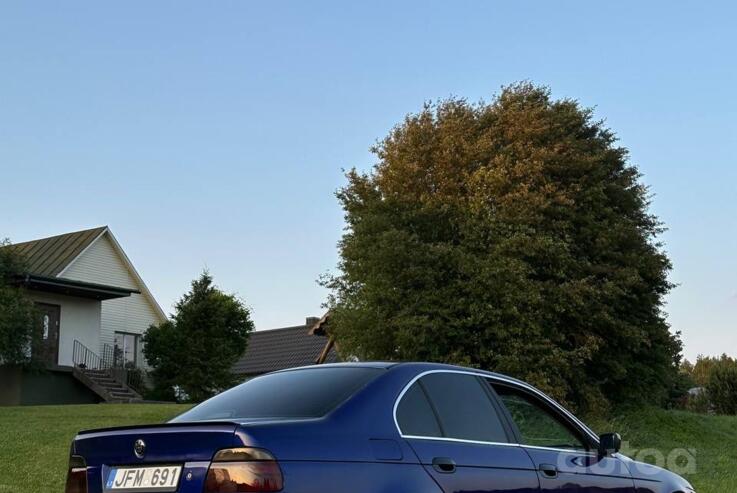 BMW 5 Series E39 Sedan 4-doors