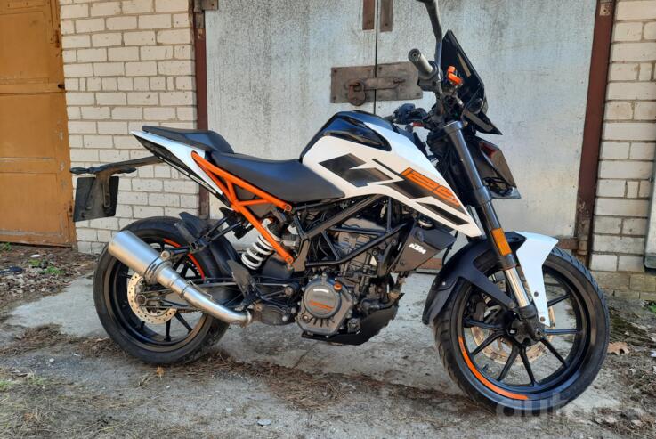 KTM Duke