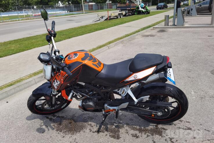 KTM Duke