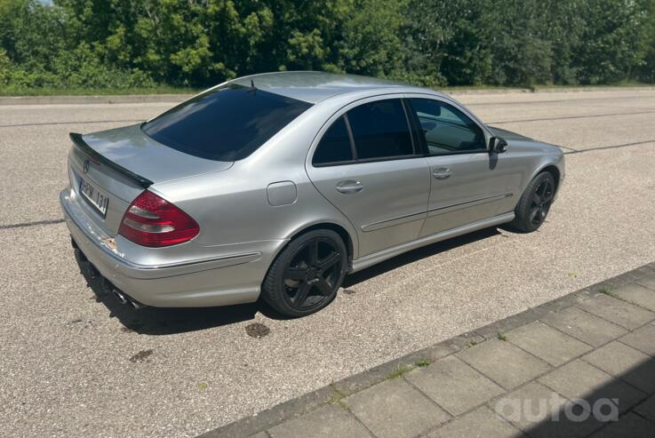 Mercedes-Benz E-Class W211 Sedan