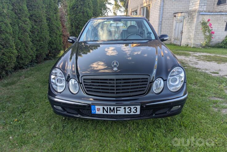 Mercedes-Benz E-Class W211 Sedan