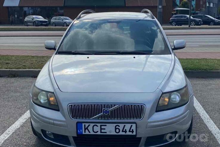 Volvo V50
