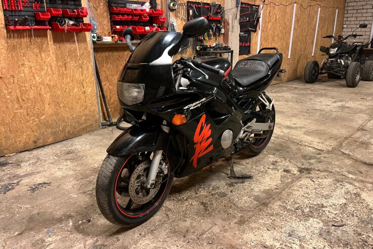 Honda CBR