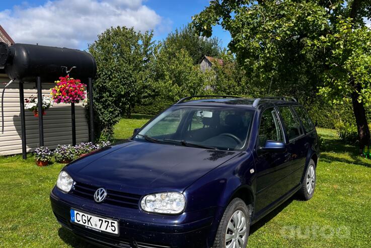 Volkswagen Golf 4 generation wagon