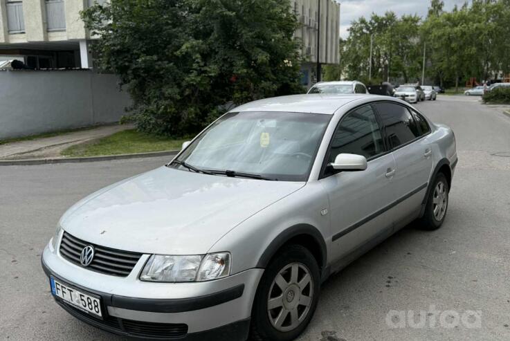Volkswagen Passat B5 Sedan 4-doors