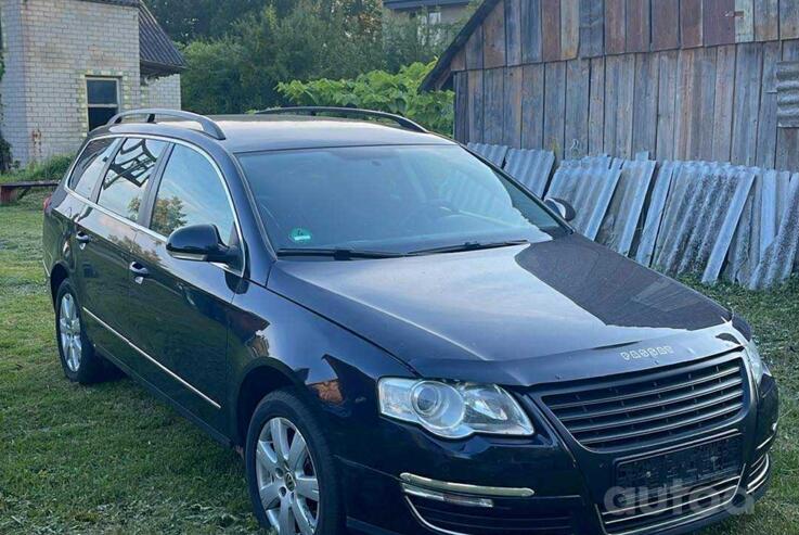 Volkswagen Passat B6 wagon 5-doors
