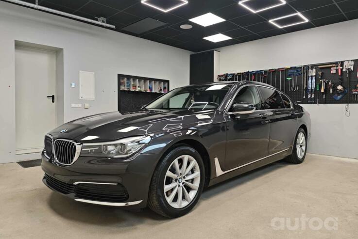 BMW 7 Series G11/G12 Sedan
