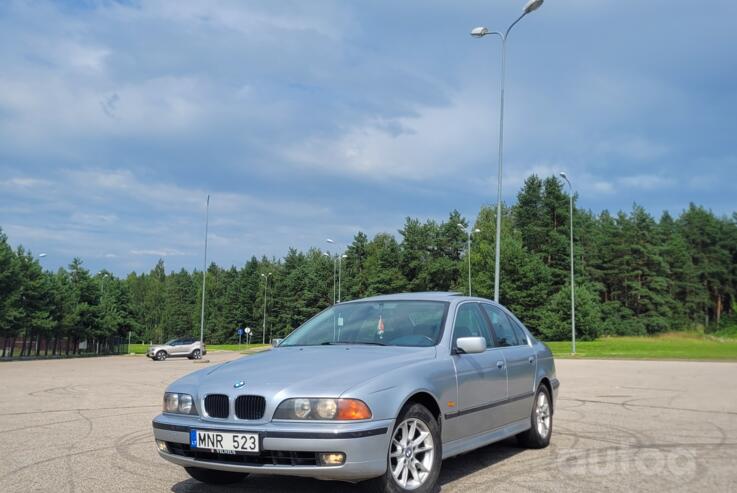 BMW 5 Series E39 Sedan 4-doors
