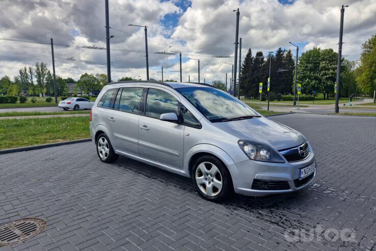 Opel Zafira B Minivan 5-doors