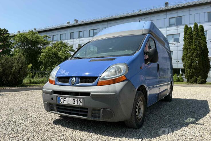 Renault Trafic 2 generation Minivan