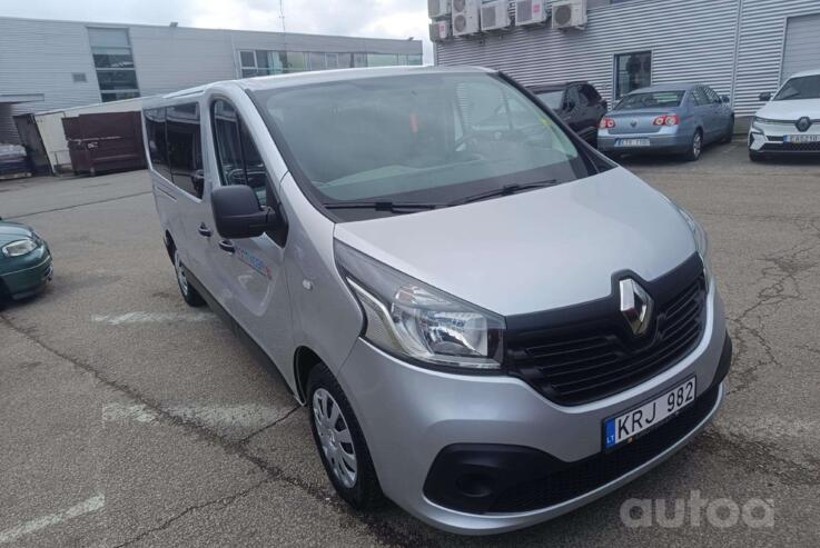 Renault Trafic 3 generation Minivan