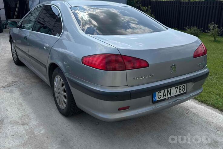 Peugeot 607