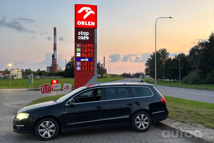 Volkswagen Passat B6 wagon 5-doors