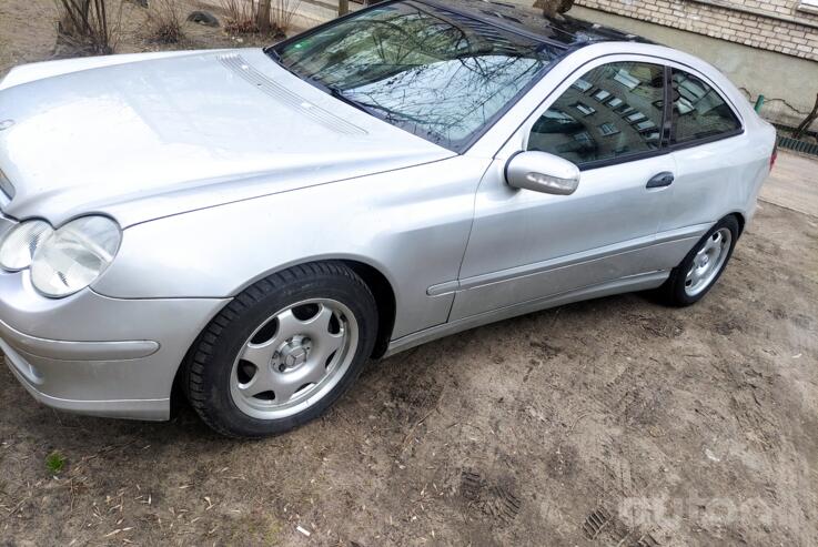 Mercedes-Benz C-Class W203/S203/CL203 Coupe 3-doors