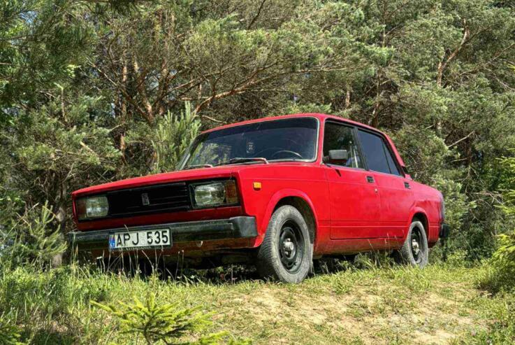 LADA (VAZ) 2105