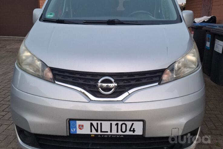 Nissan NV200 1 generation Combi minivan