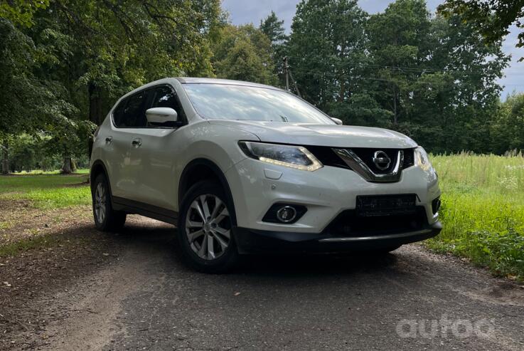 Nissan X-Trail T32 Crossover