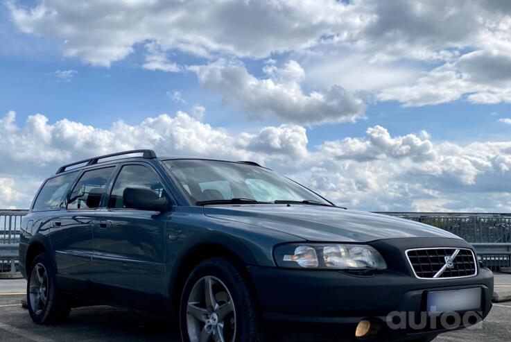 Volvo XC70 2 generation wagon