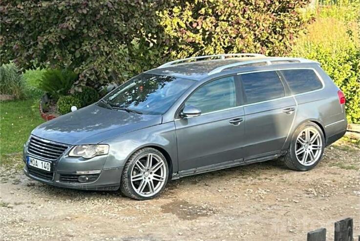 Volkswagen Passat B6 wagon 5-doors