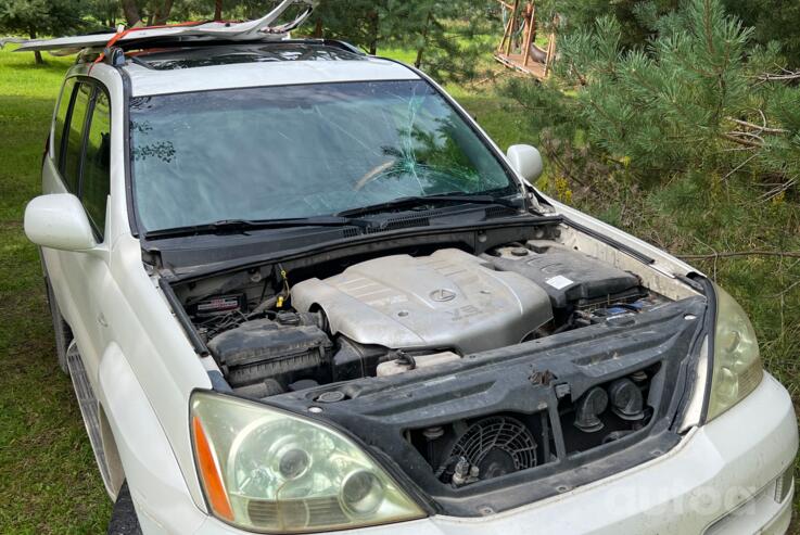 Lexus GX 1 generation SUV