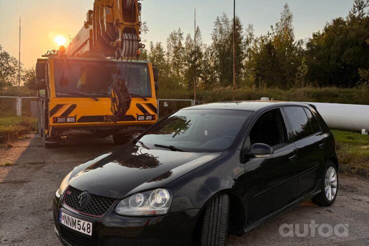 Volkswagen Golf GTI 5 generation