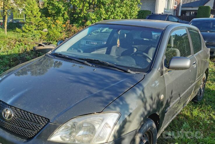 Toyota Corolla E120 Hatchback 3-doors