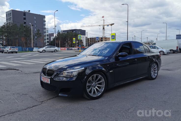 BMW M5 E60/E61 Sedan