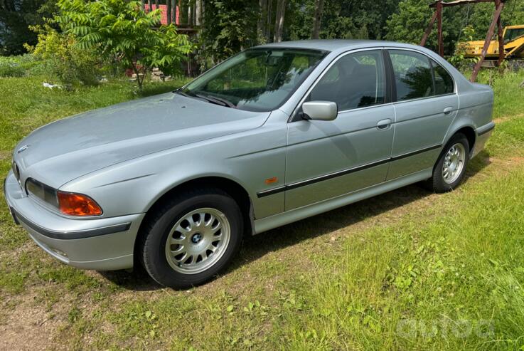 BMW 5 Series E39 Sedan 4-doors