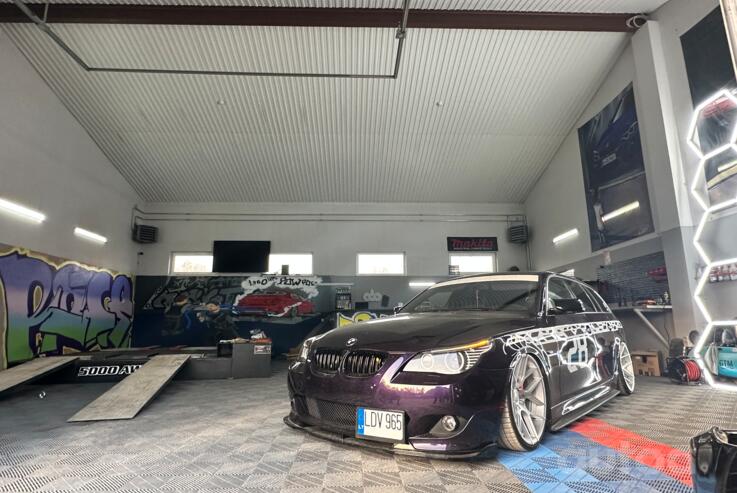 BMW 5 Series E60/E61 Touring wagon