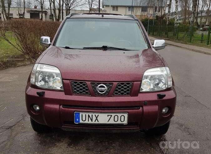 Nissan X-Trail T30 Crossover