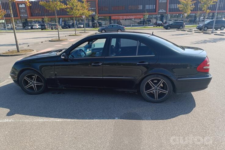 Mercedes-Benz E-Class W211 Sedan