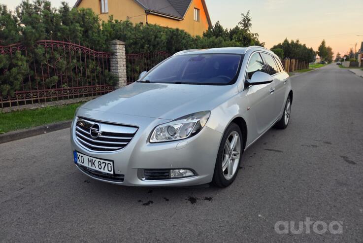 Opel Insignia A Sports Tourer OPC wagon 5-doors
