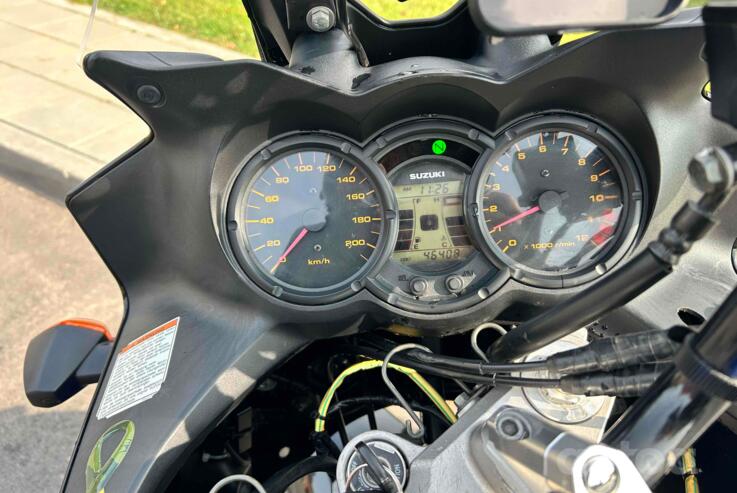 Suzuki V-Strom 650