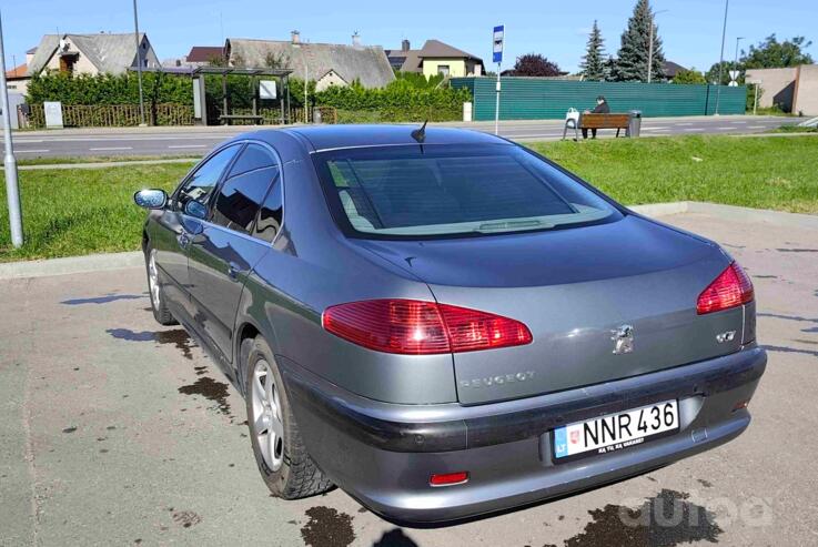 Peugeot 607