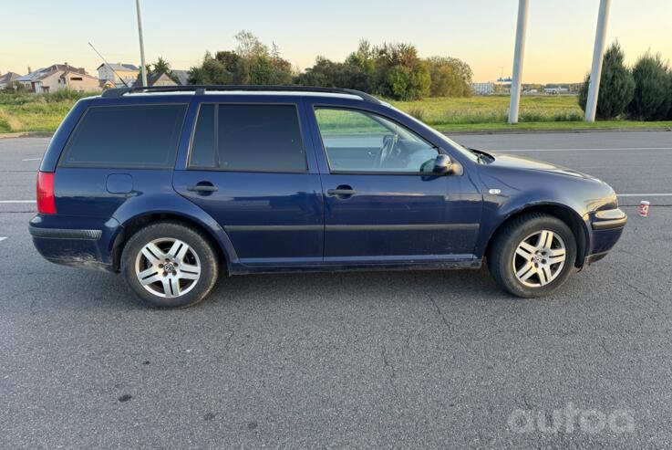 Volkswagen Golf 4 generation wagon