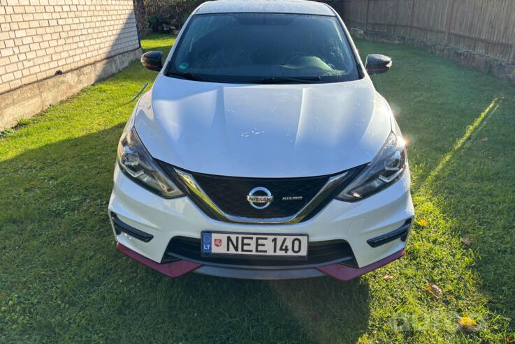 Nissan Sentra B17 Sedan