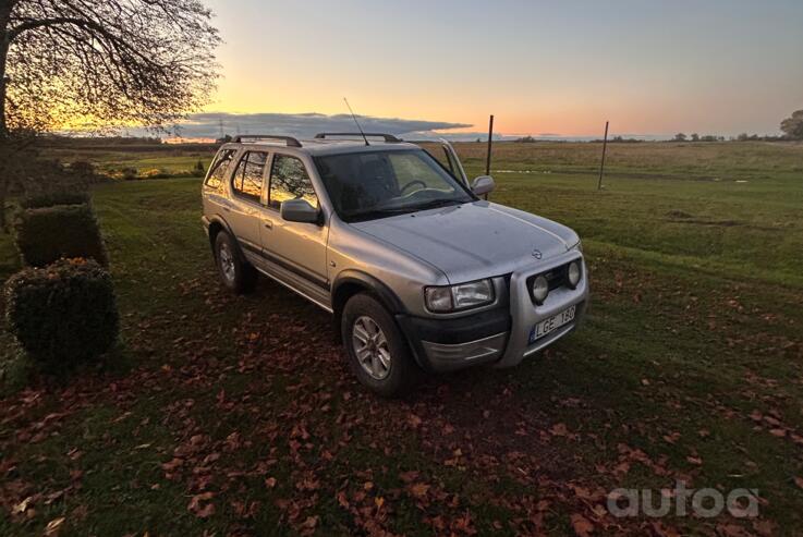 Opel Frontera B SUV 5-doors
