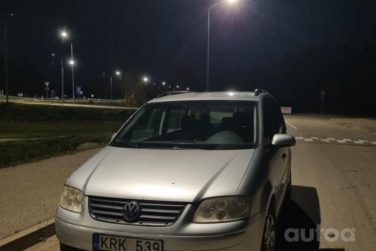 Volkswagen Touran 1 generation Minivan