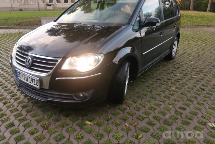 Volkswagen Touran 1 generation [restyling] Minivan 5-doors
