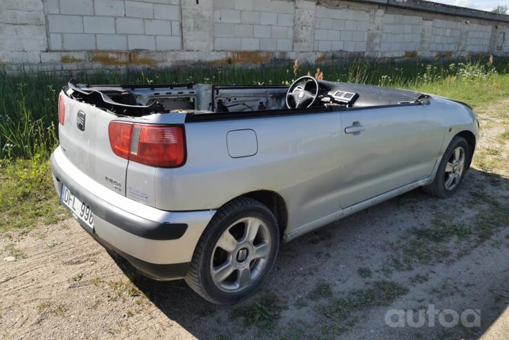 SEAT Ibiza 2 generation [restyling] Hatchback