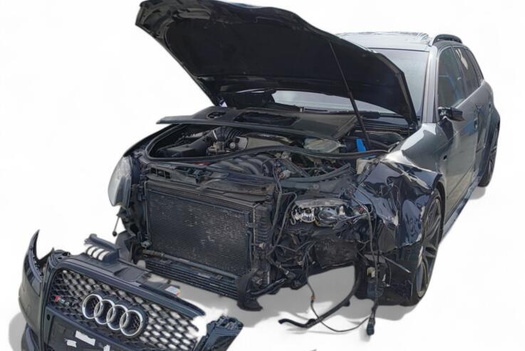 Audi RS 4 B7 Avant wagon 5-doors