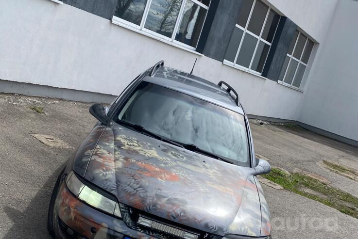 Opel Vectra B wagon 5-doors