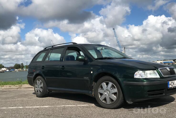 Skoda Octavia 1 generation [restyling] Combi wagon 5-doors
