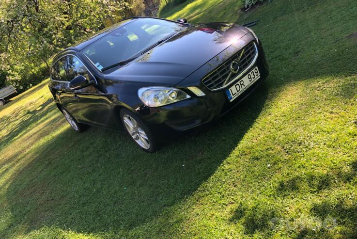 Volvo V60 1 generation wagon