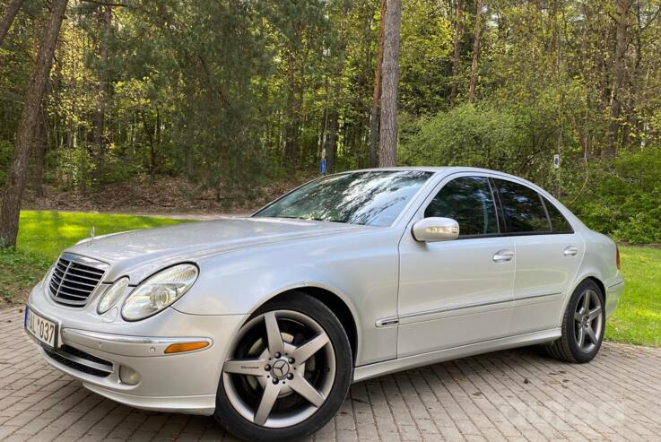 Mercedes-Benz E-Class W211 Sedan