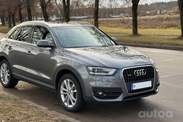 Audi Q3 8U Crossover