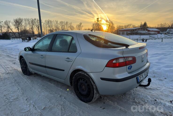 Renault Laguna 2 generation Liftback