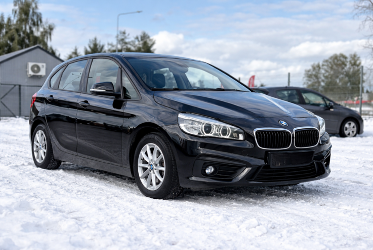 BMW 2 Series Active Tourer F45 Minivan